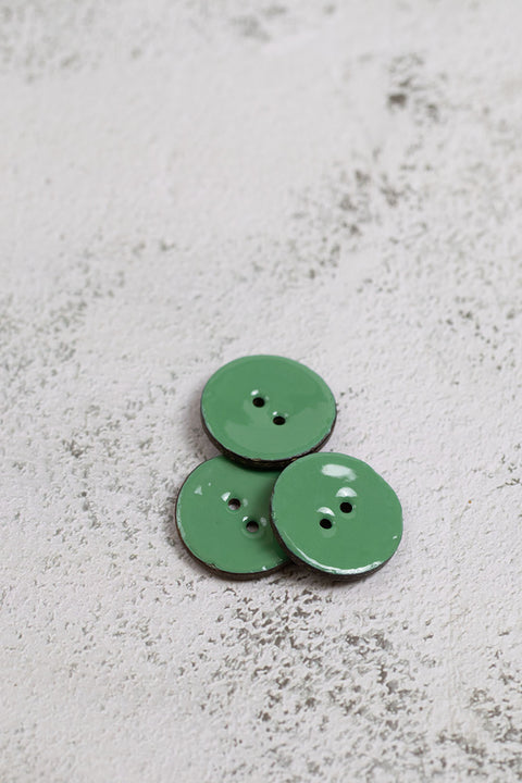 Enamel Coated Coconut 2 Hole Green