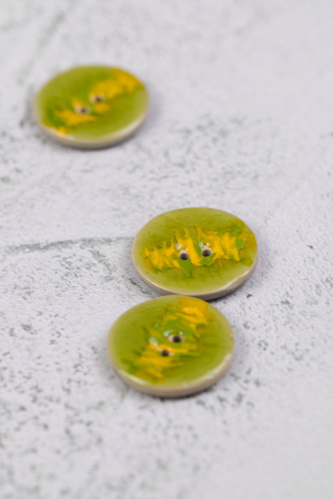 Coconut Enamel Swirl 2 Hole 30mm