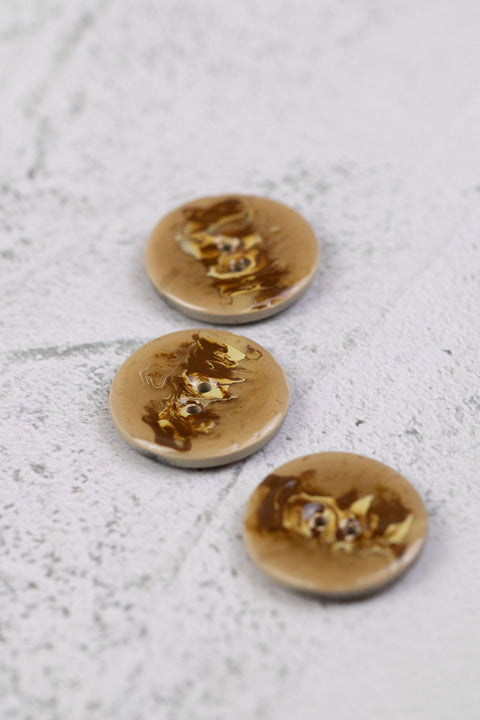Coconut Enamel Swirl 2 Hole 30mm