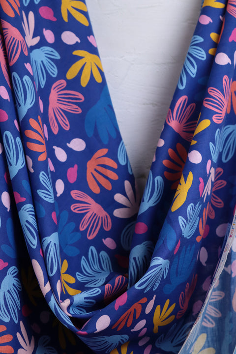 Gathering Printed Linen/Cotton