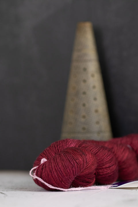 Lace #033 Cereza