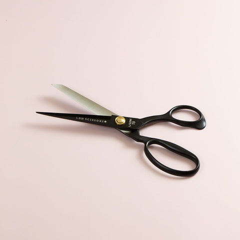 9.5" Matte Black Fabric Shears