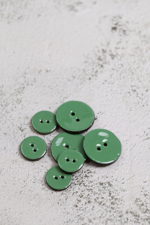 Enamel Coated Coconut 2 Hole Green