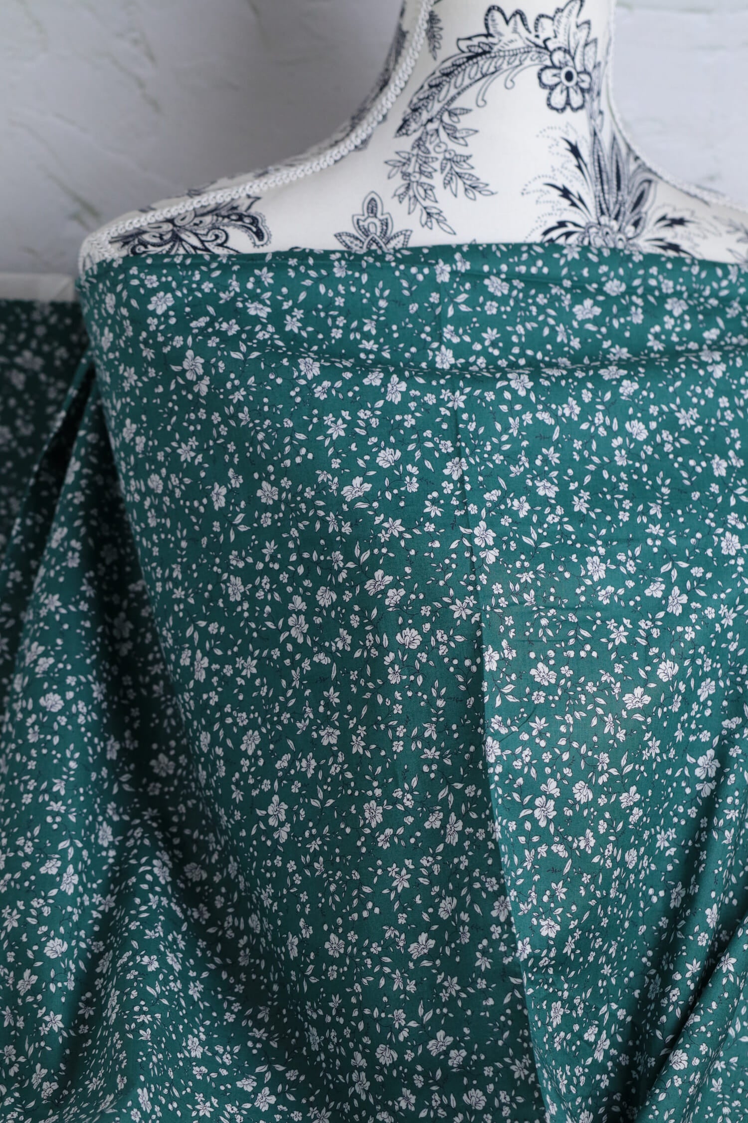OSKikkä Cotton Printed Floral Lawn Emerald