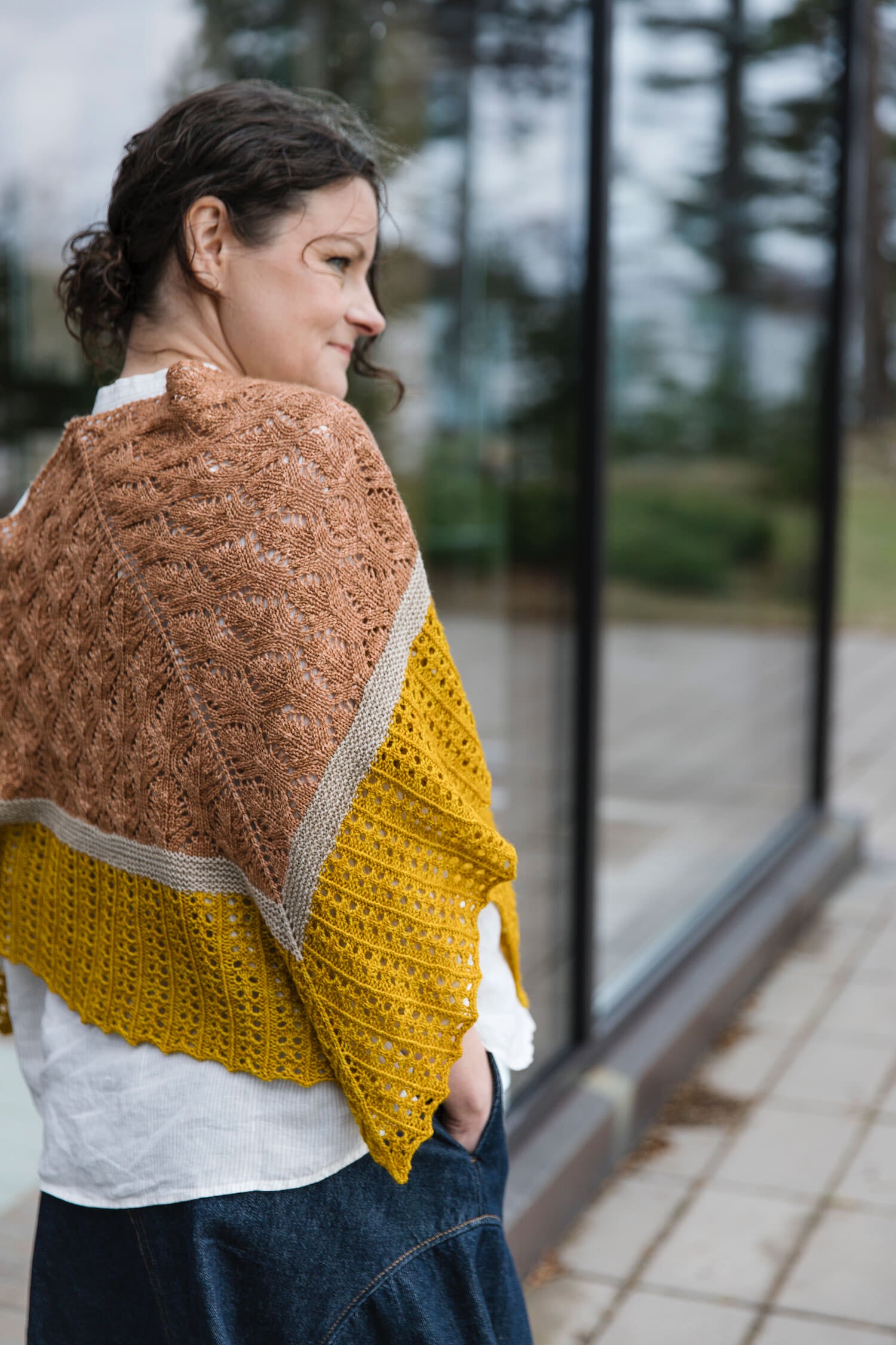 Entwined: Cables, Lace and Knitted Textures