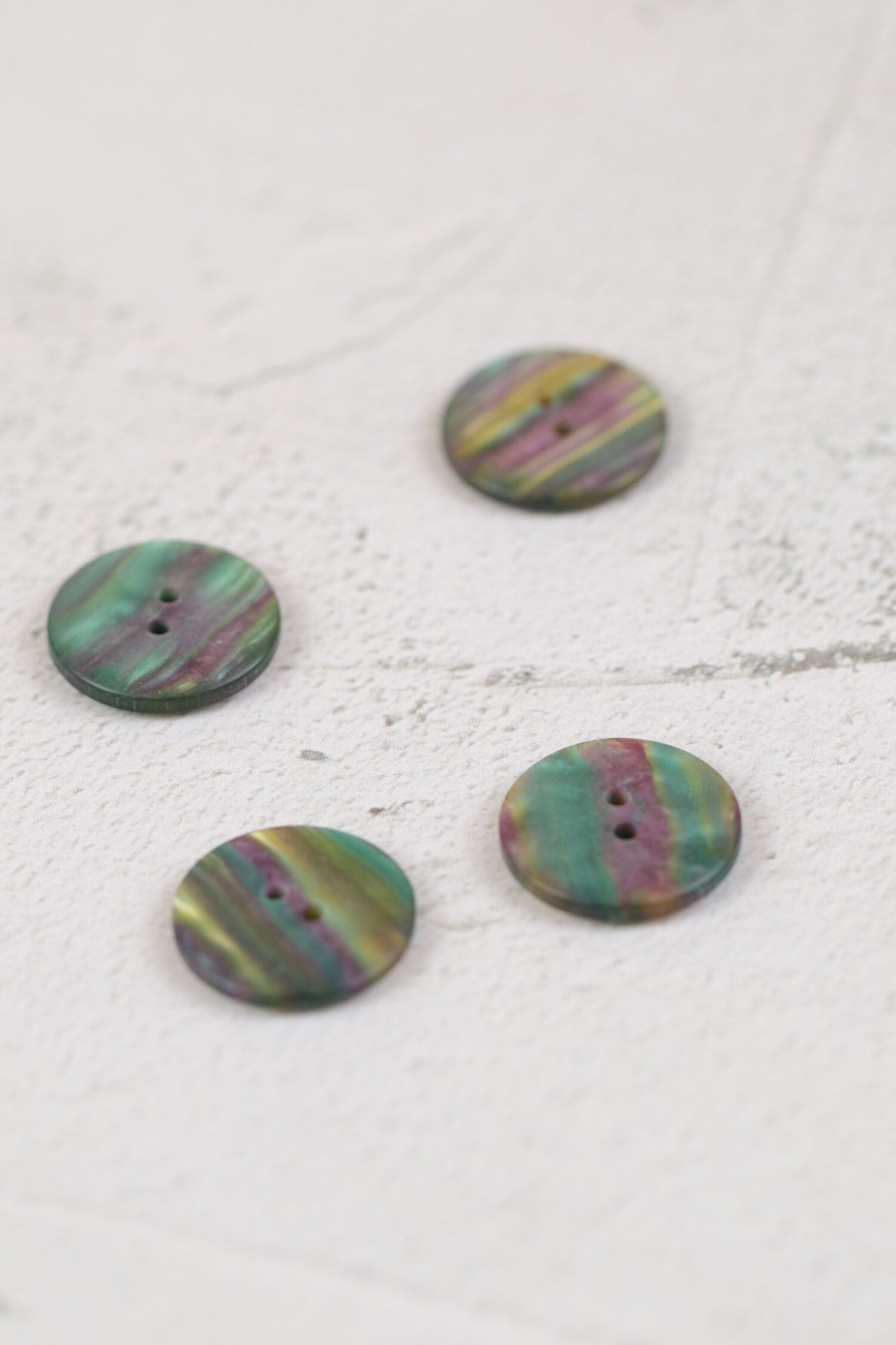 Shiny Stripe 2 Hole Green