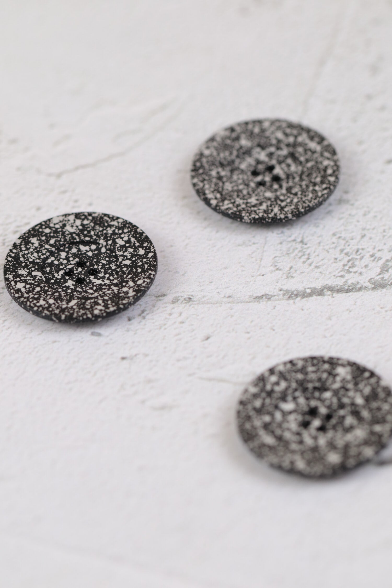 Matte Spotty 4 Hole Grey