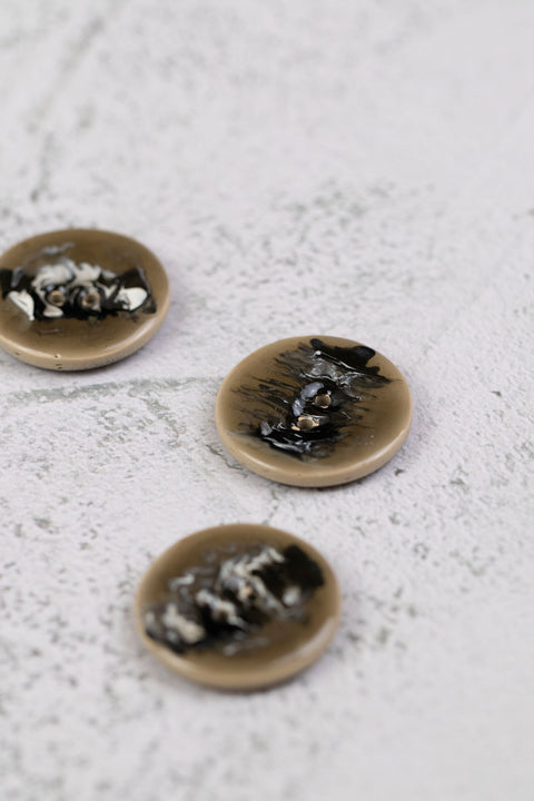 Coconut Enamel Swirl 2 Hole 30mm