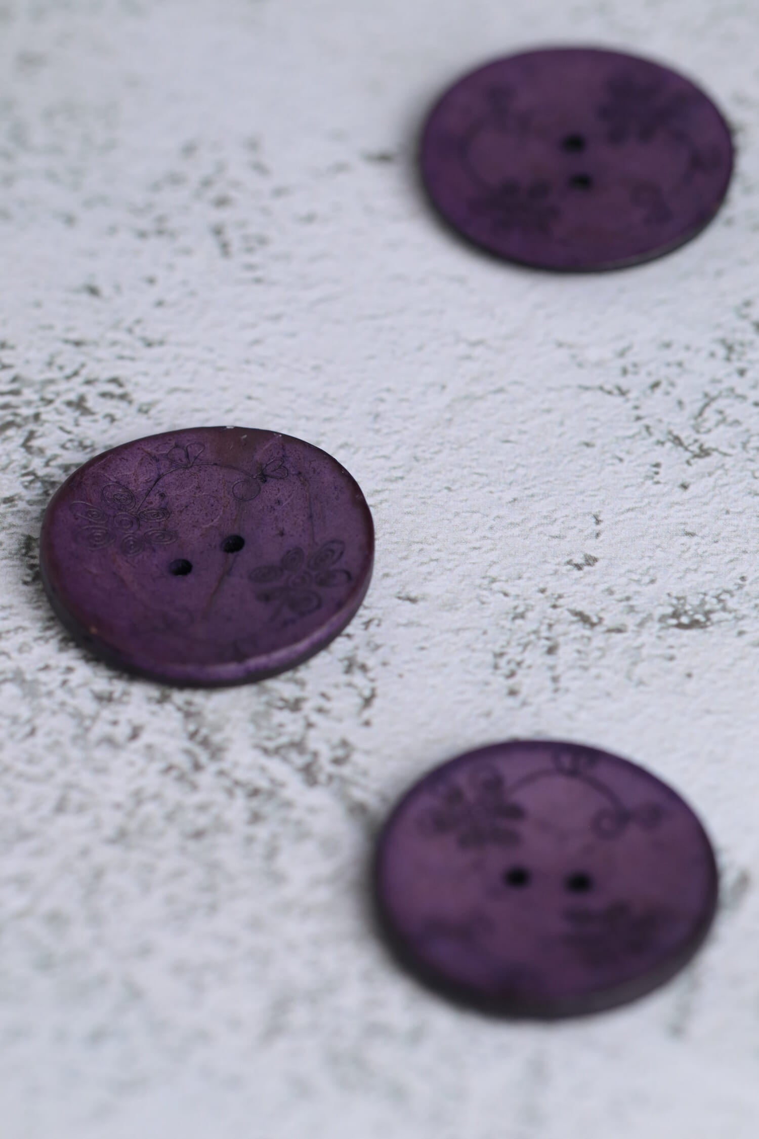 Coconut 2 Hole Small Flowers Violet