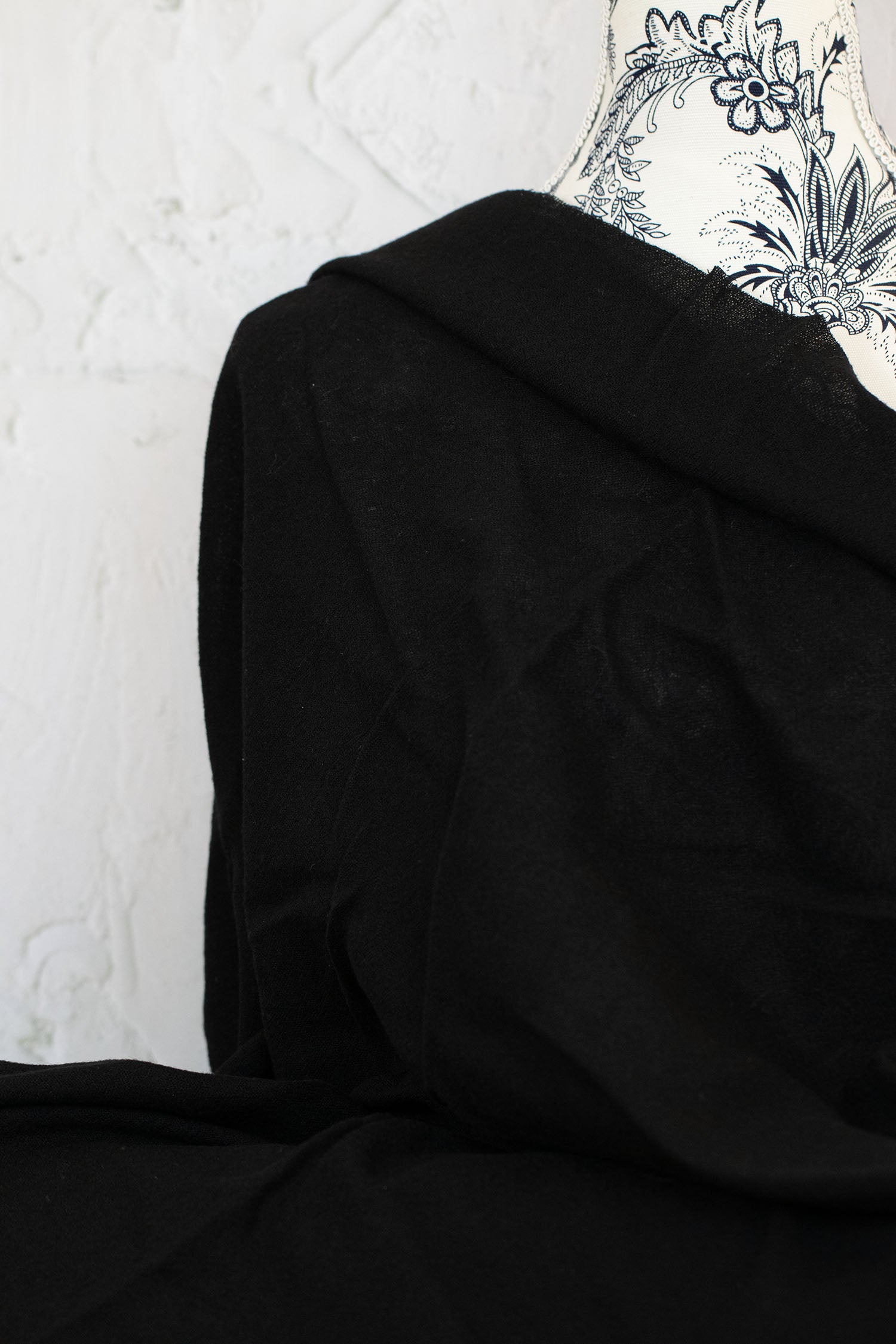Japanese Worsted Wool Gauze Black