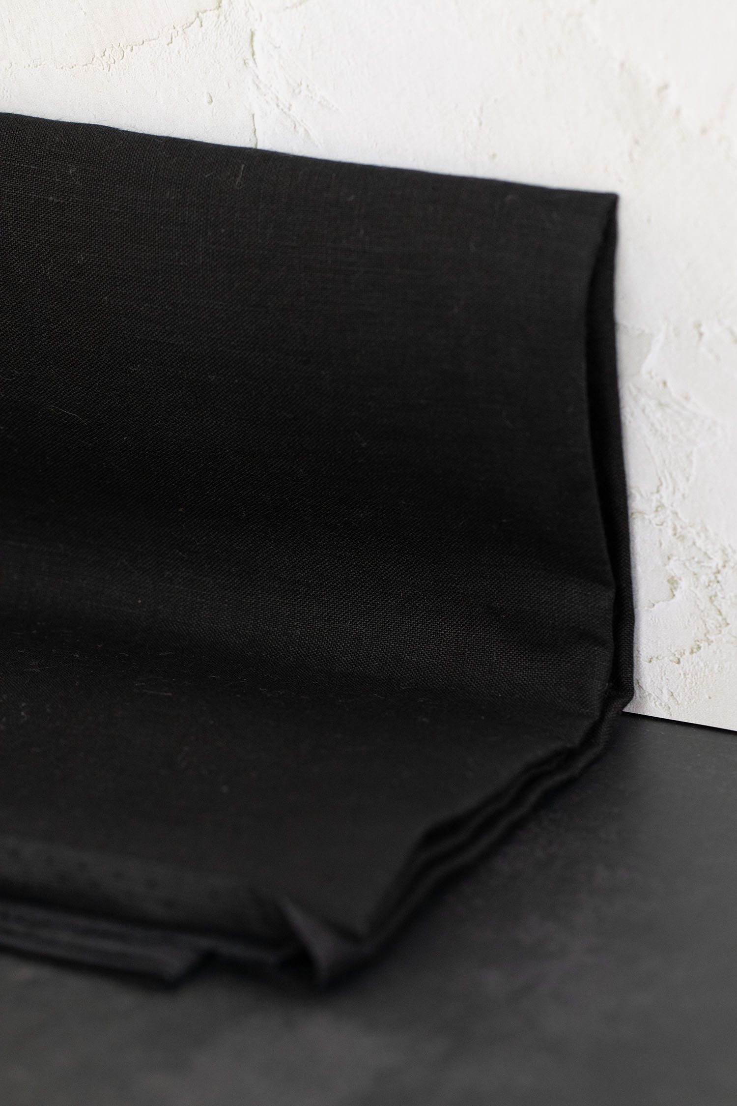 Lithuanian Plain-Dyed Linen Black