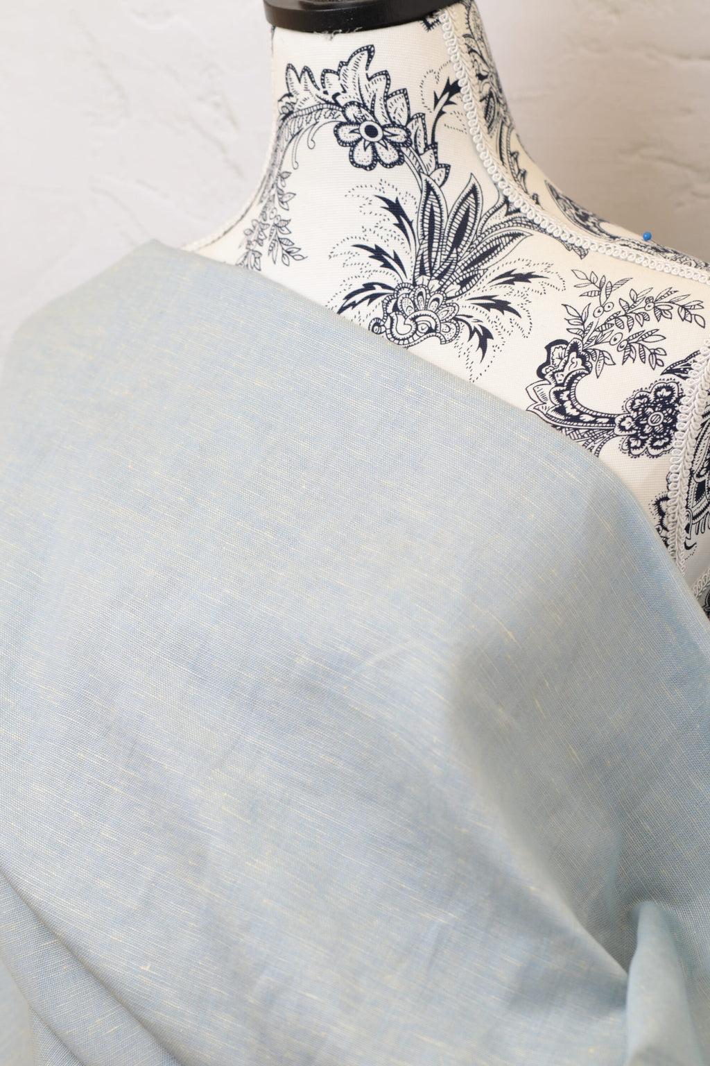 Lithuanian Yarn-Dyed Wide Linen/Cotton Blue