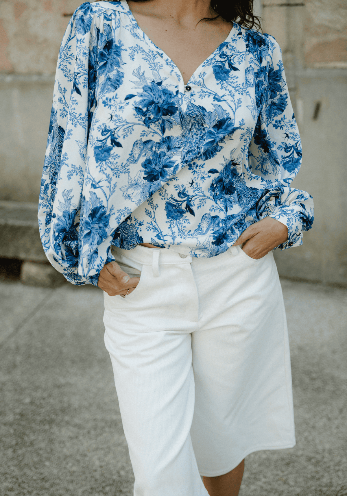 Synopsis Bermuda Shorts