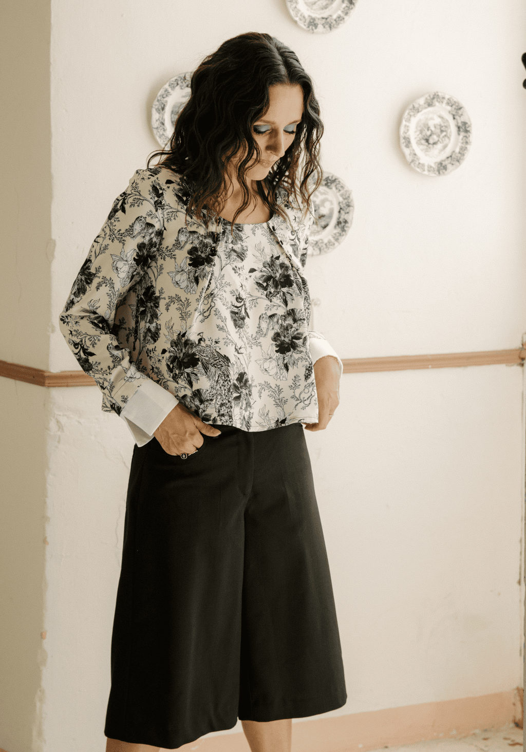 Synopsis Bermuda Shorts