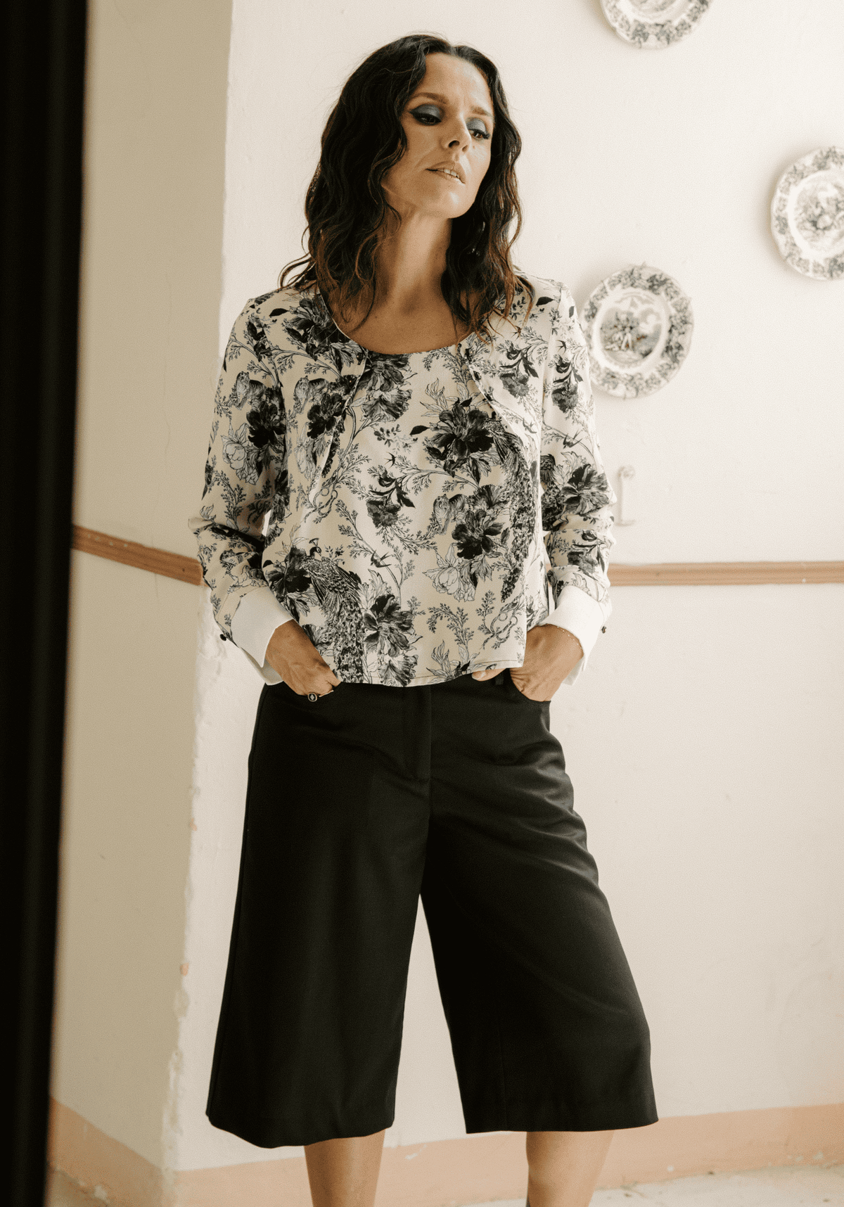 Synopsis Bermuda Shorts