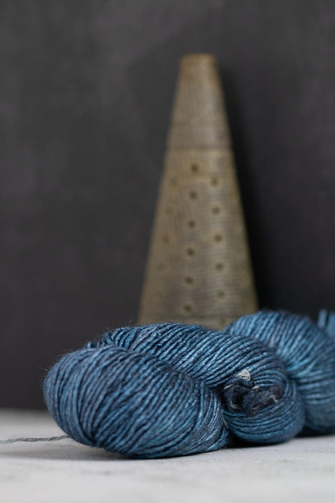 Silky Merino #027 Bobby Blue