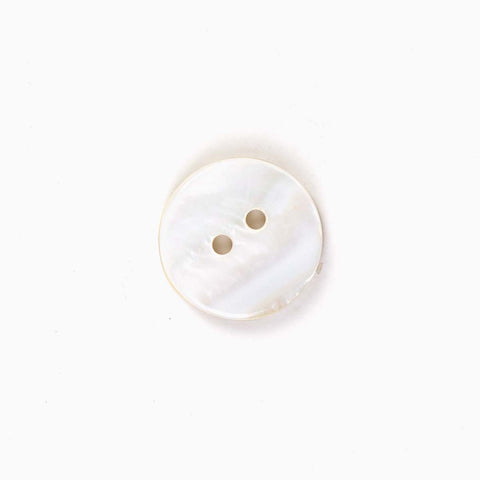 River Shell 2 Hole Button