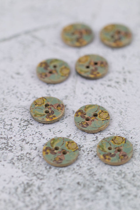 Coconut Floral 2 Hole 18mm
